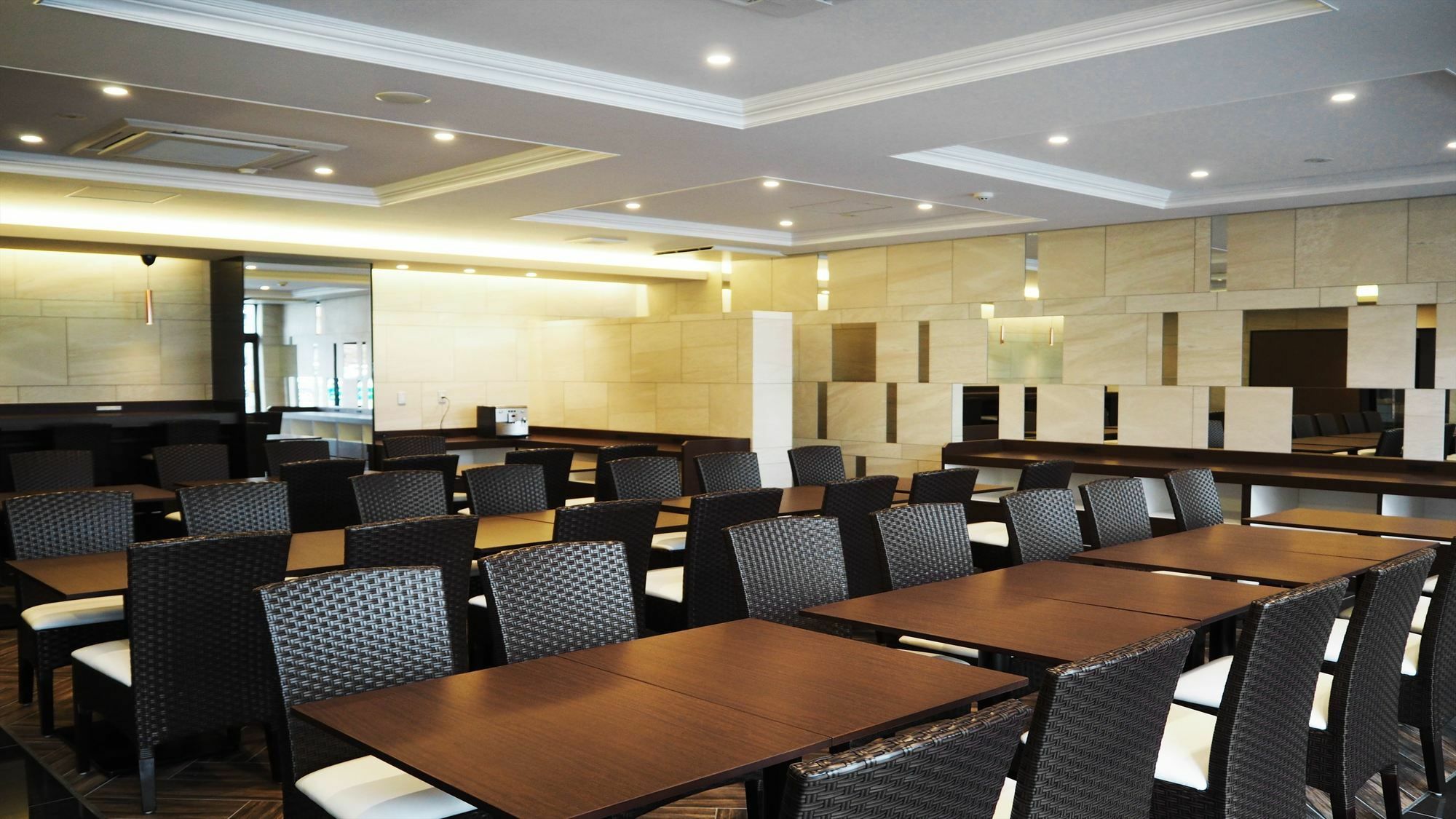 Hotel Wbf Namba Motomachi Osaka Bagian luar foto